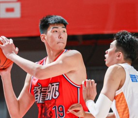 九游官方平台-全明星中锋水准！9投狂砍17分10板4帽，郭士强真该带他进国家队