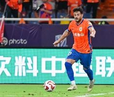 东体：本场对阵申花，瓦科和李小恒一起首发的可能性也很大